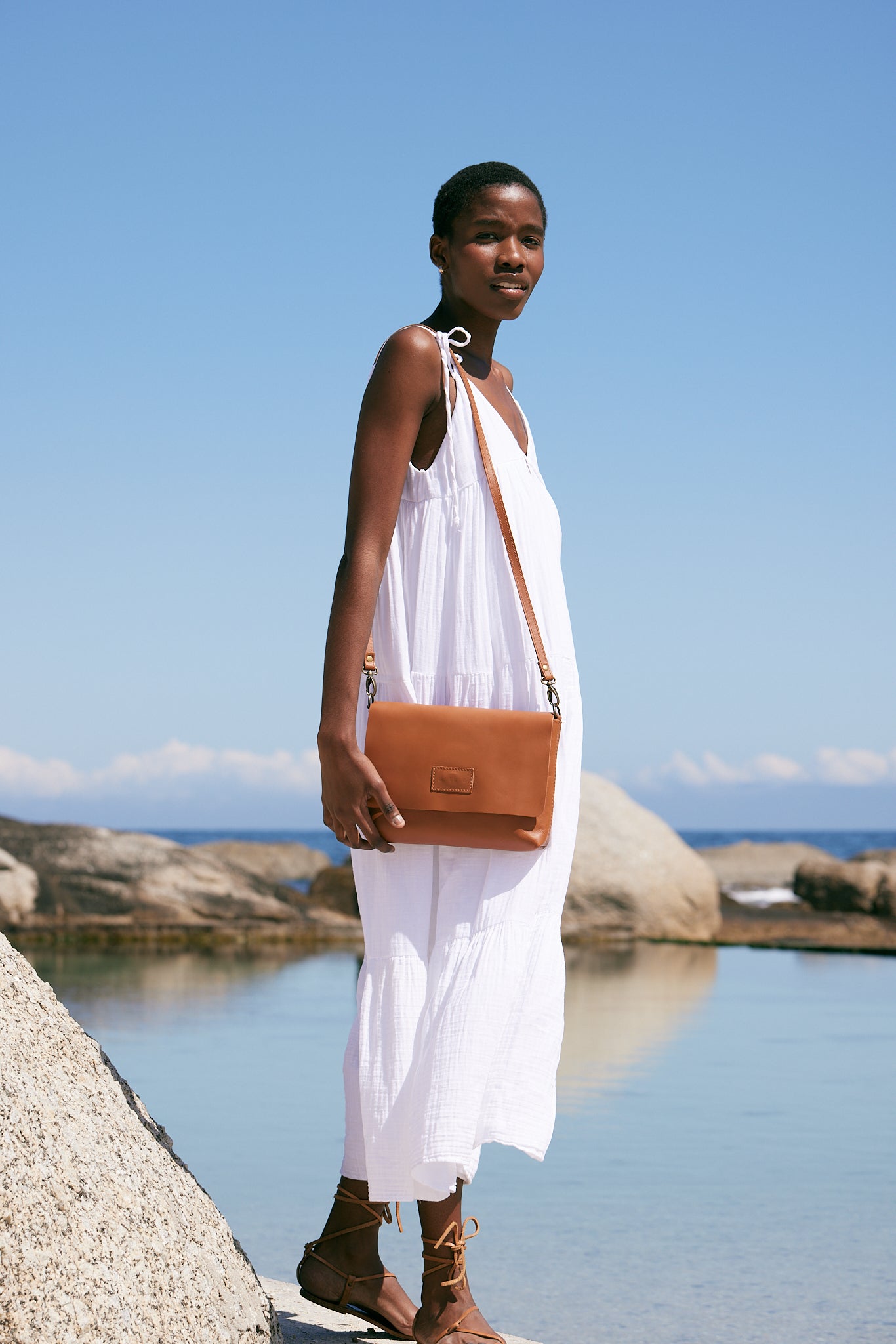 Jeanie XL leather crossbody
