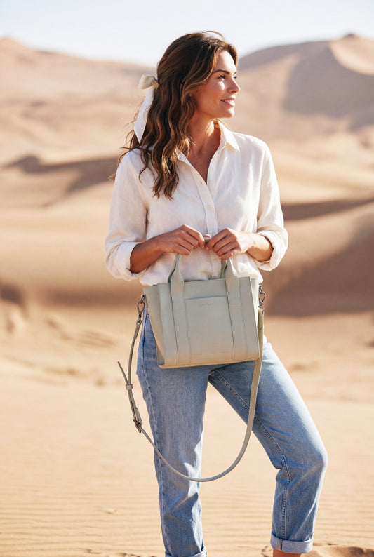 Noa East-West Medium Crossbody shopper