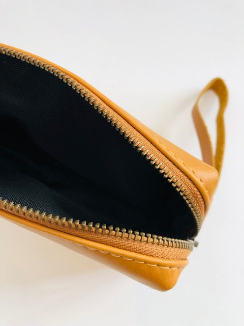 Cruz Leather Tech Wristlet - End of Range