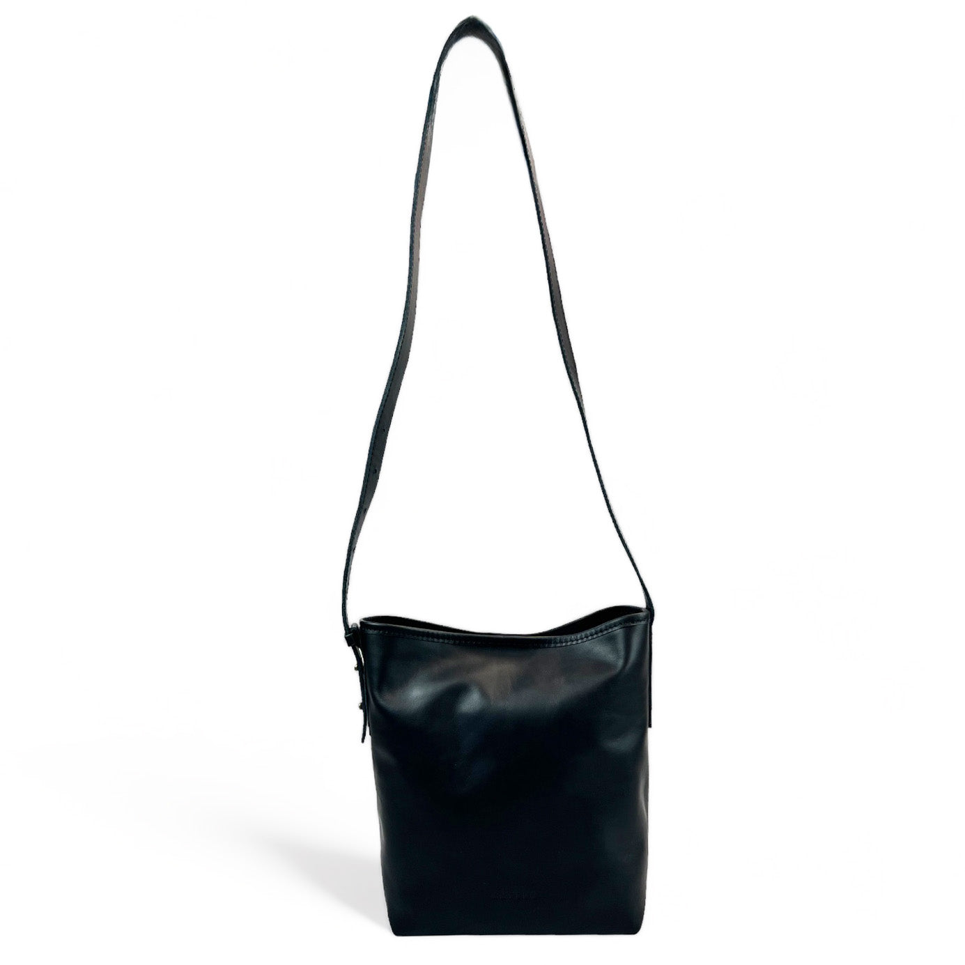 Dune Leather Crossbody Bucket Bag
