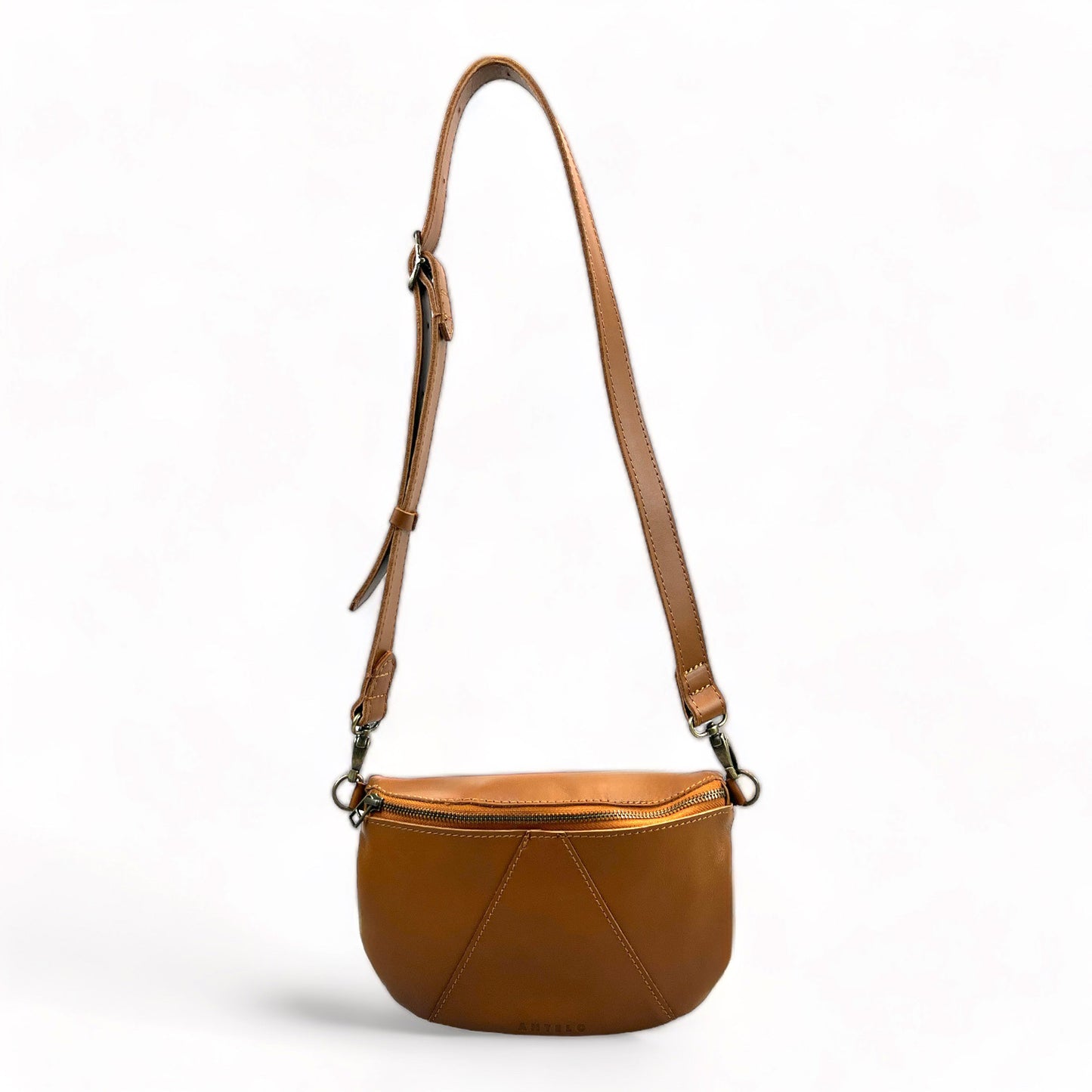 Antelo Moonbag Ruby Classic leather adjustable moon-bag crossbody