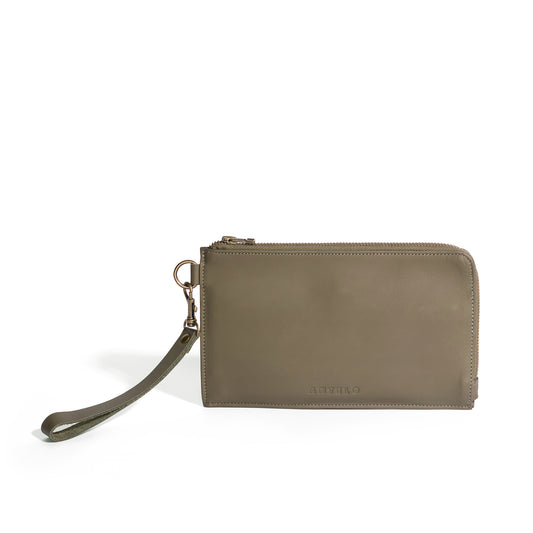 Perry Voyager Leather Travel Wallet - MINOR FLAW