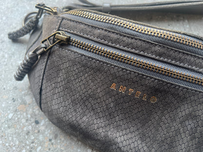 River adjustable leather moon-bag