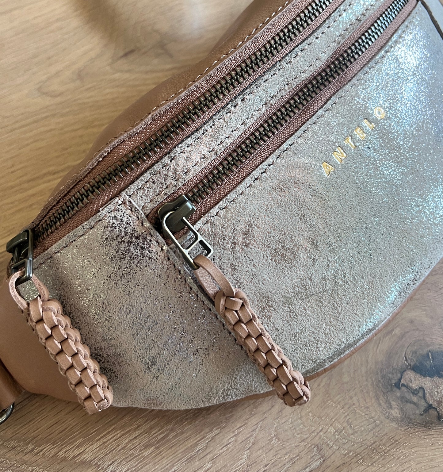 River adjustable leather moon-bag