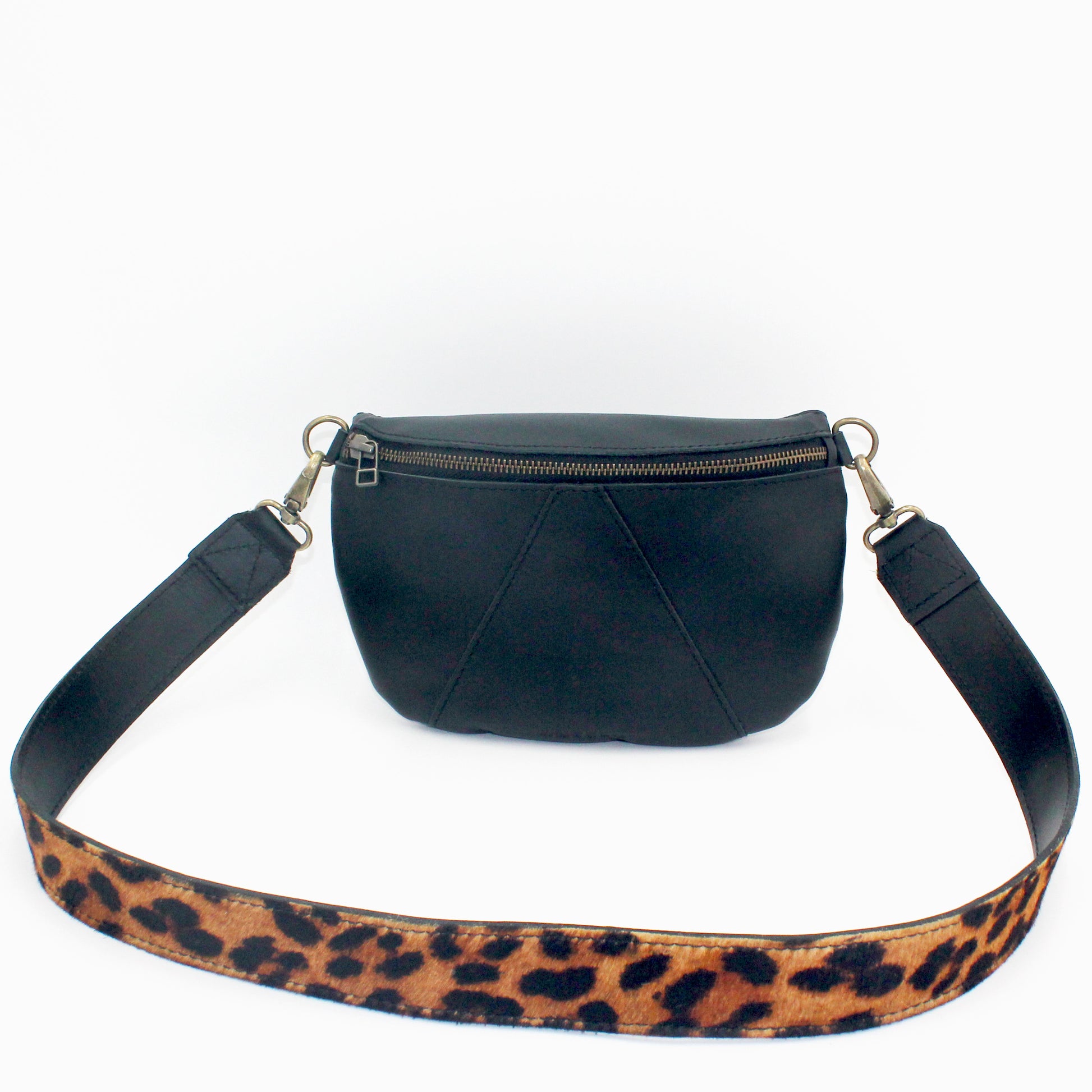 Antelo Moonbag Ruby Eclipse leather crossbody with Wild leather strap