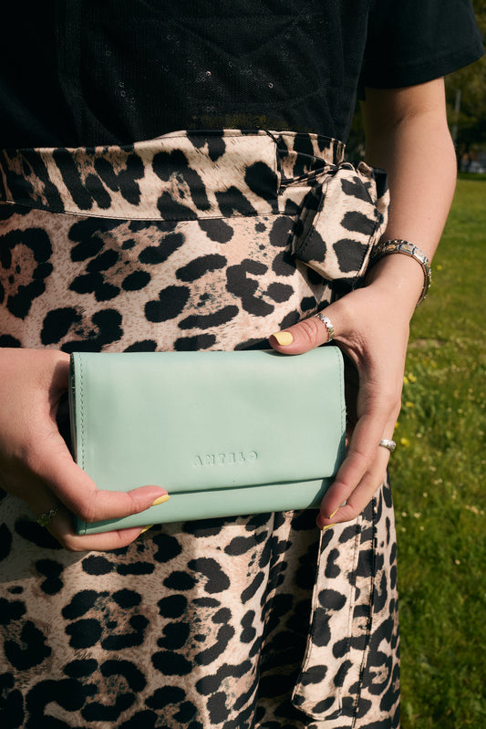 Evie Three-Quarter Leather Trifold Wallet