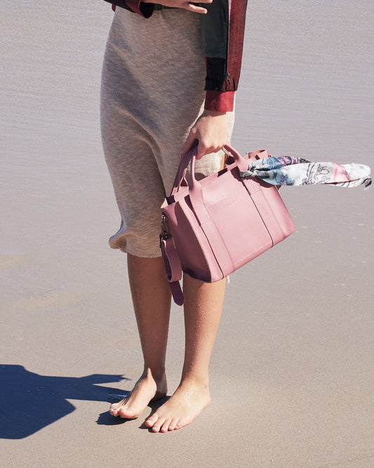 Noa East-West Medium Crossbody shopper - SALE