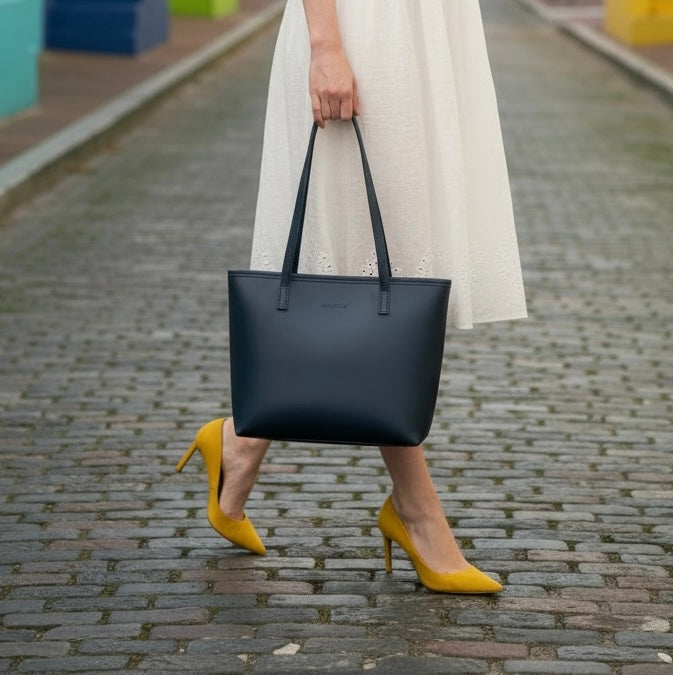 Mezzo Lined Leather Tote with Zip