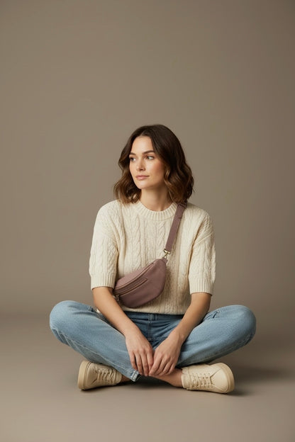 River adjustable leather moon-bag