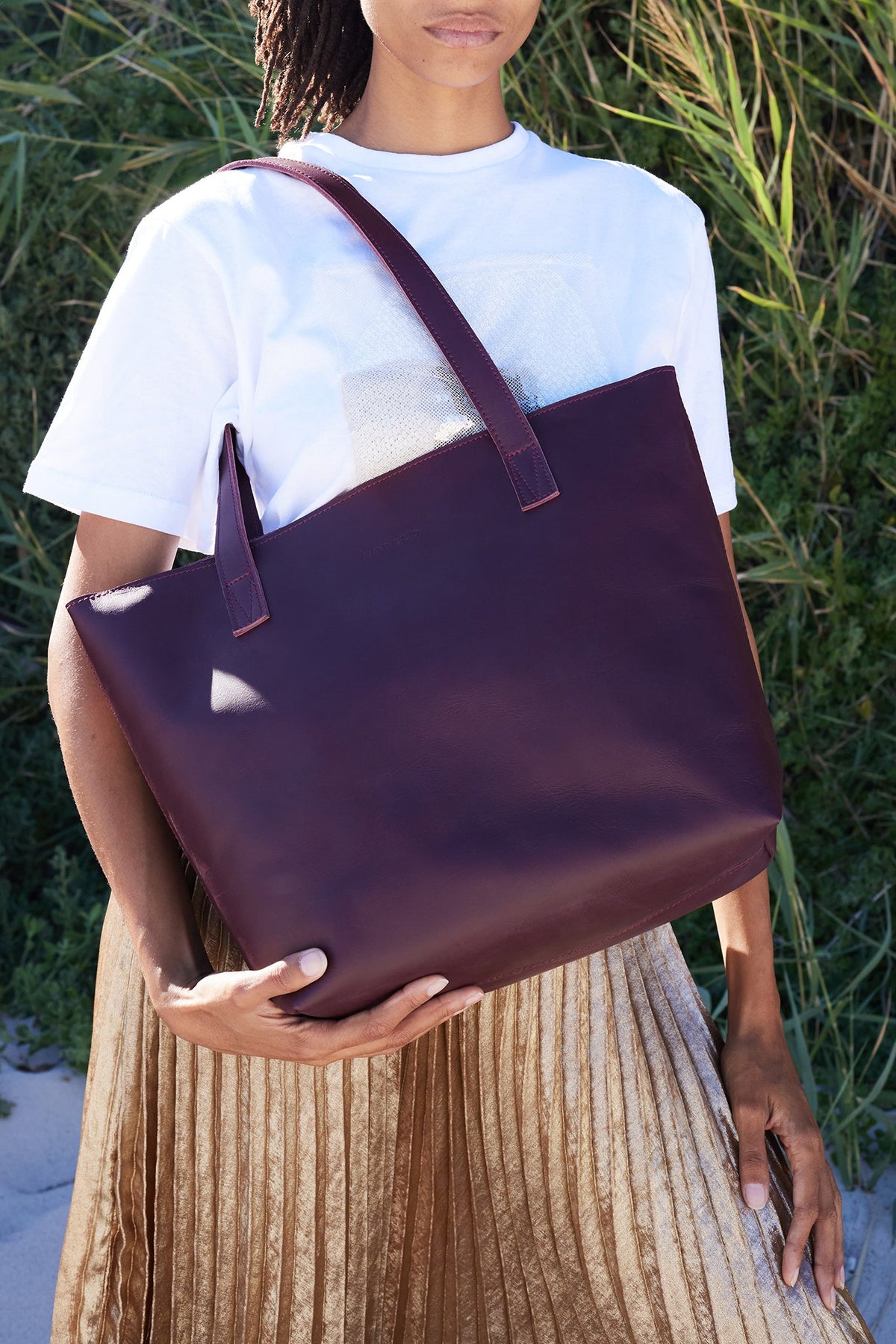 Emmy unlined Leather Tote with Zip - END OF SEASON