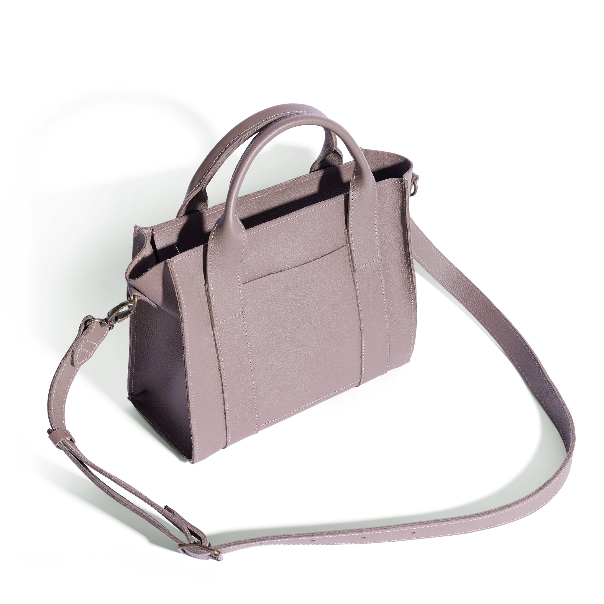 Noa Leather Medium Crossbody Shopper | Everyday Bag | Antelo