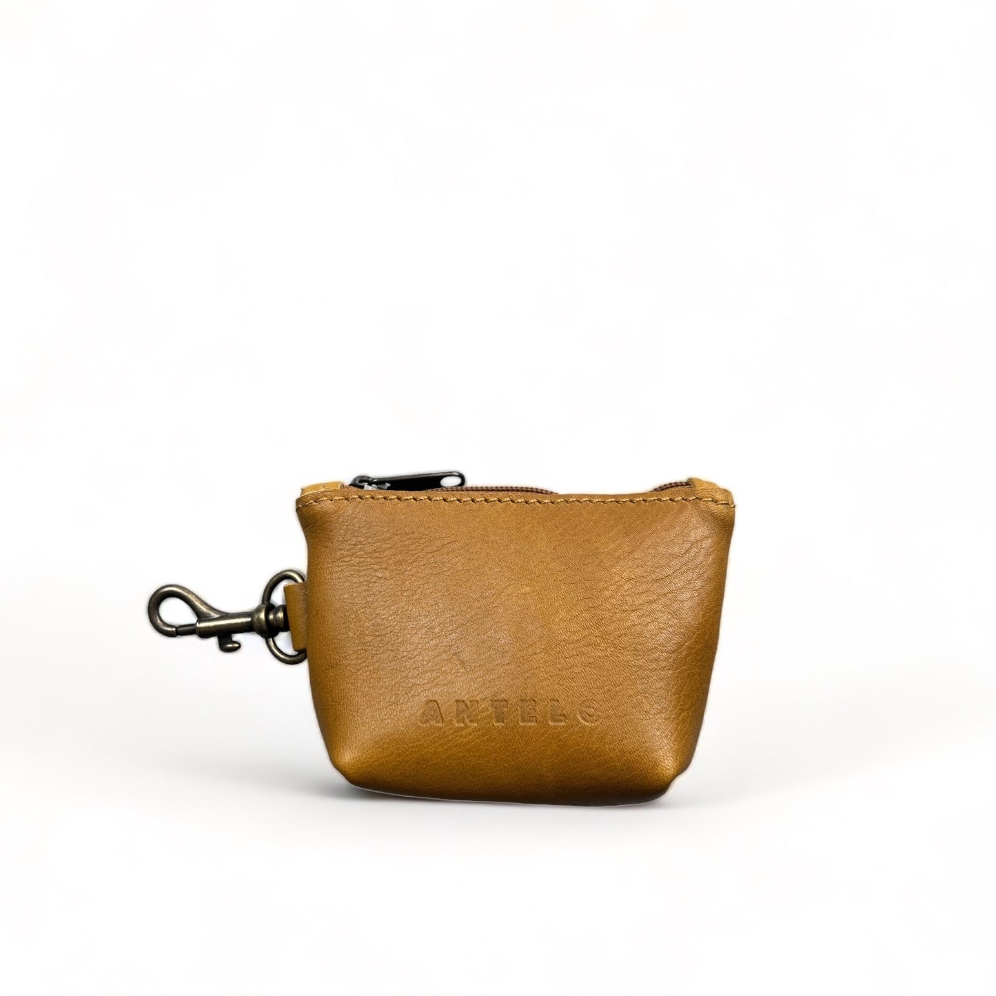 Dory Leather Snap Pouch - MINOR FLAW